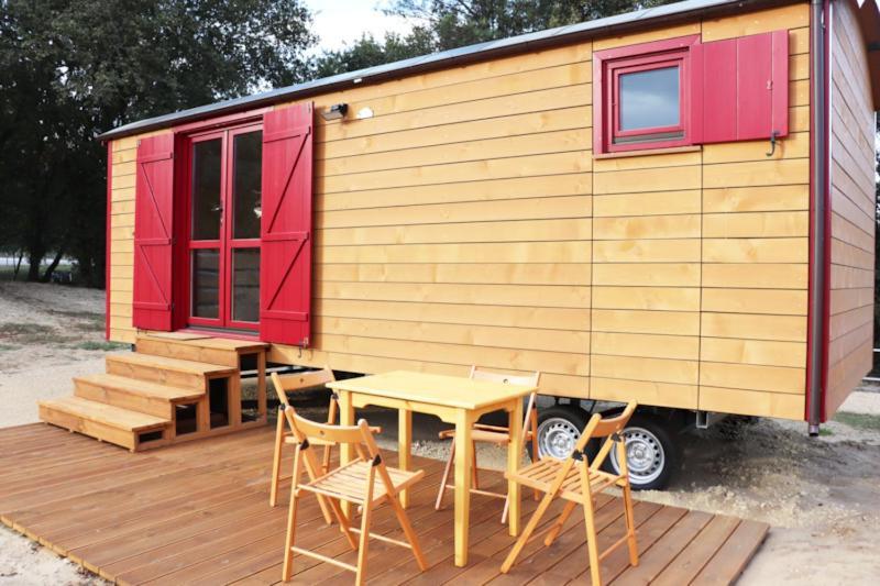 Roulottes Cocooning Au Coeur Des Landes Otel Mées Dış mekan fotoğraf