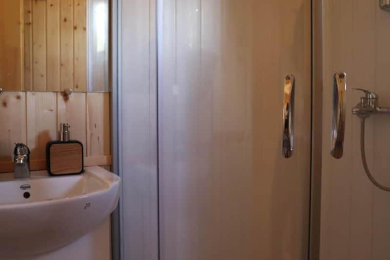 Roulottes Cocooning Au Coeur Des Landes Otel Mées Dış mekan fotoğraf
